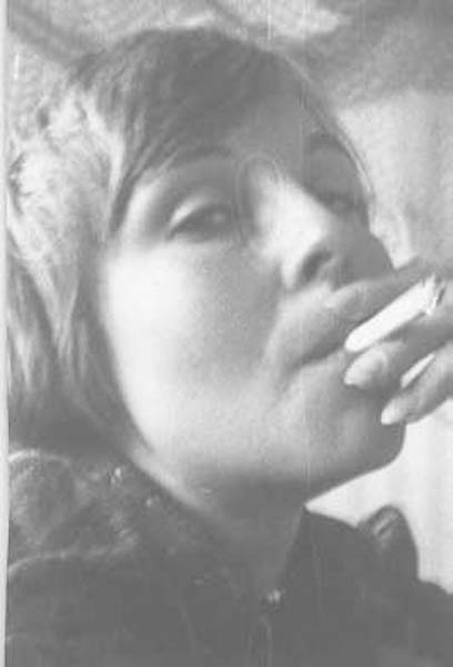 197x_sootie_smoking